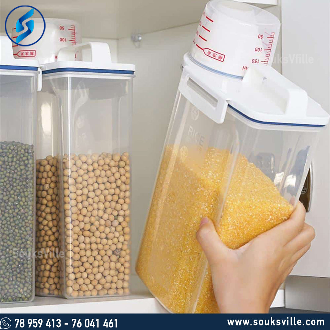 Food Container With Measure Cup