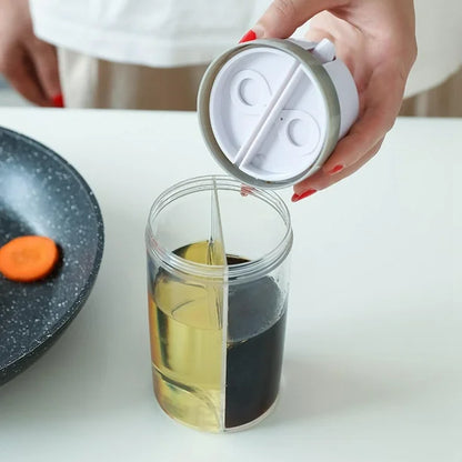 2 in 1 Rotating Seasoning Bottle