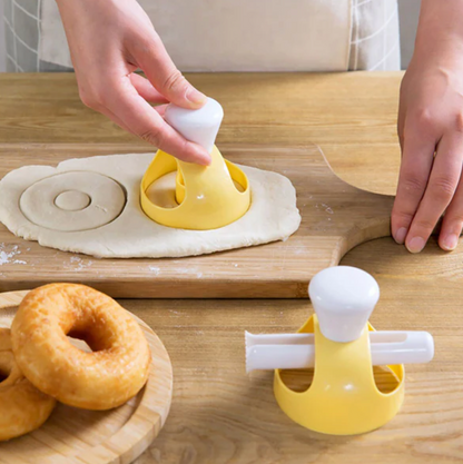 Donut Cutter Round Shape With Plucker