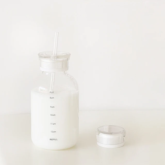 Glass Bottle With two lids + straw